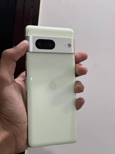 goggles pixel 7 8gb ram 128 storage  flagship camera &pure android