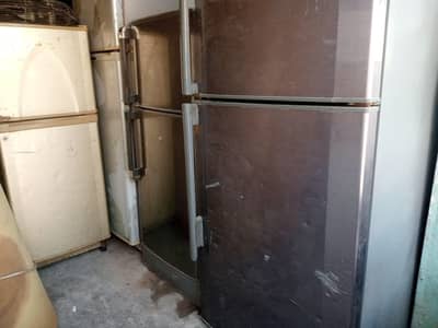All types of fridges available at reasonable price