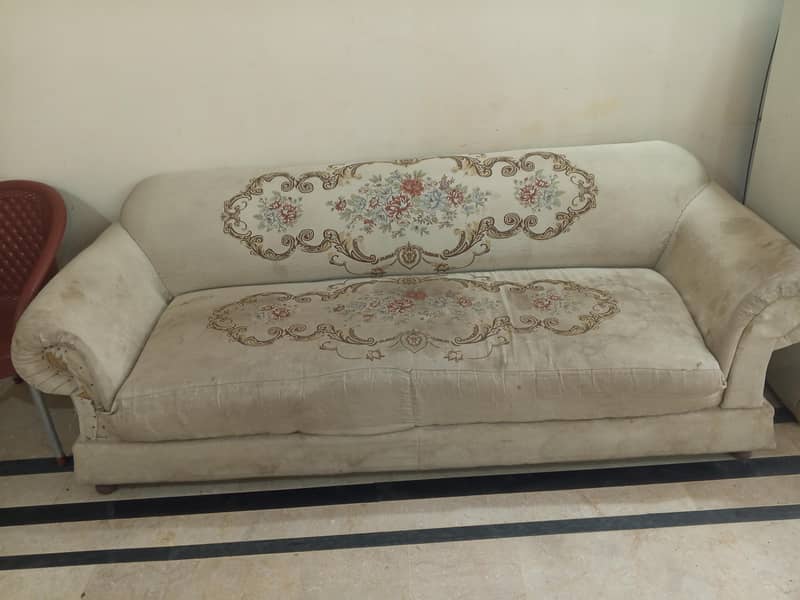 used sofa set 0