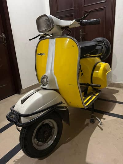 Vespa 150 supper