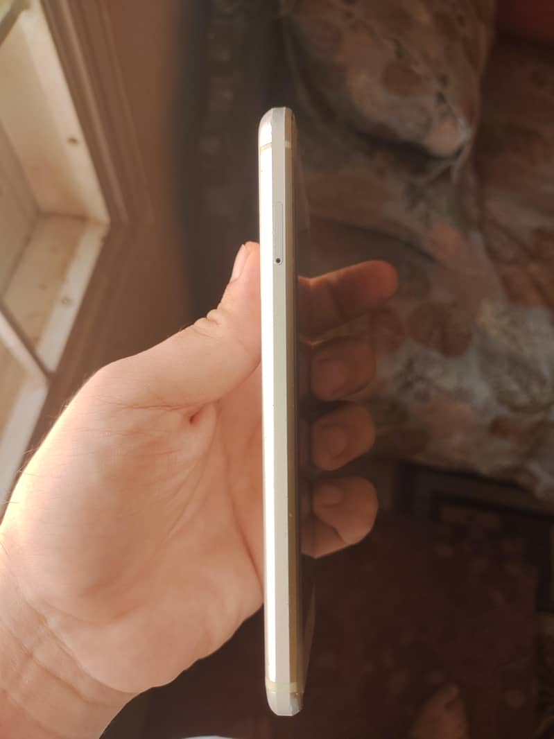 Google Pixel 1 2