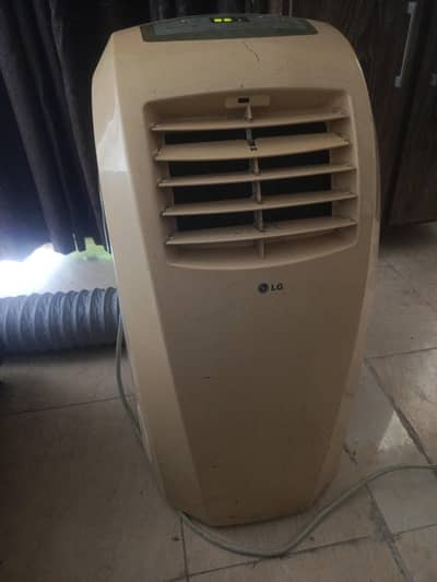 1 ton LG portable ac with supply