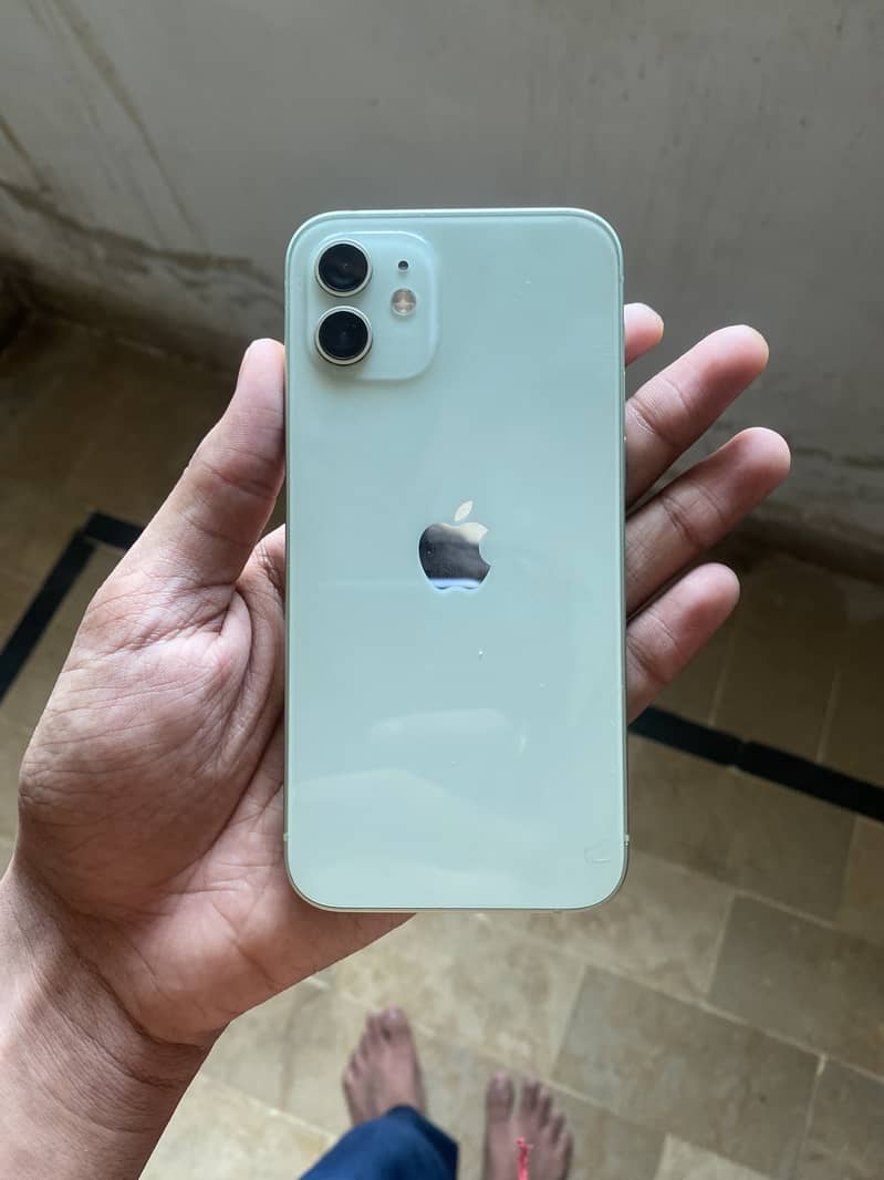 Apple iPhone 12 2