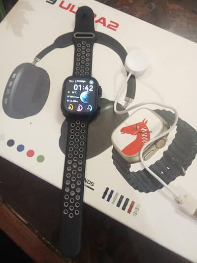 Headphone and smartwatch with 7+1 straps