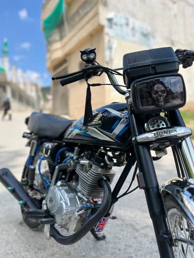 Honda 125 (Condition just like a new)