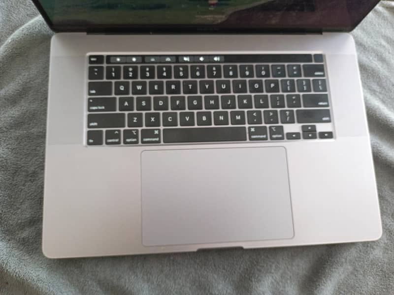 MacBook pro 1
