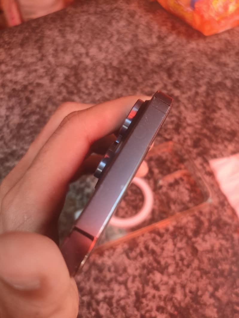 iphone 14 pro max 5