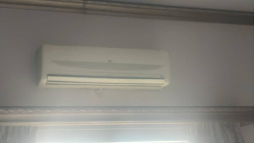 Standing AC unit 3
