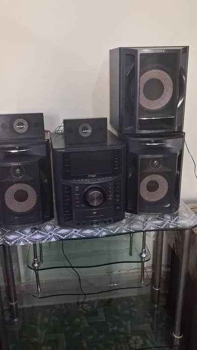 Sony's new speakers. Sony MHC RV888D