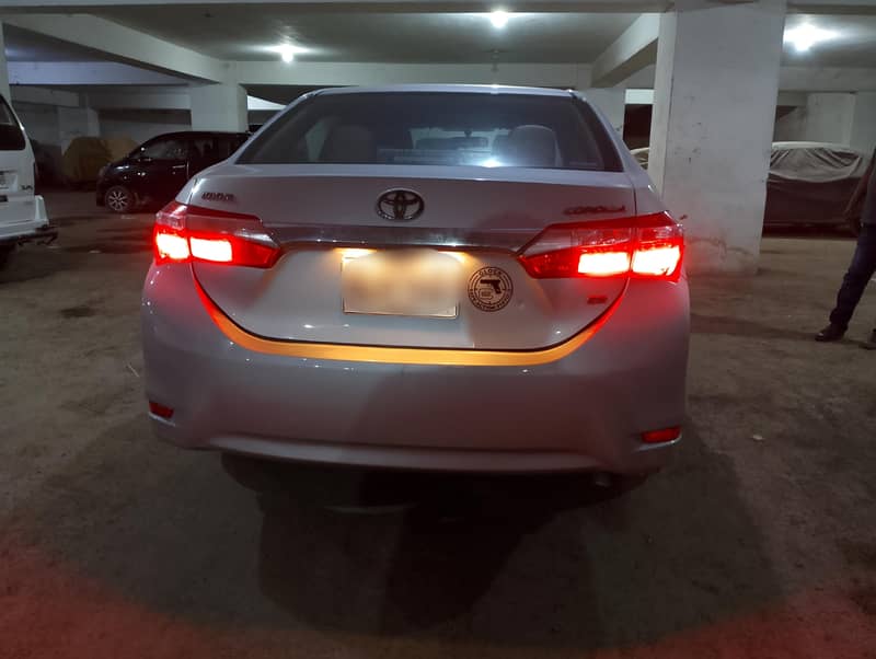 Toyota corolla gli 2017 5