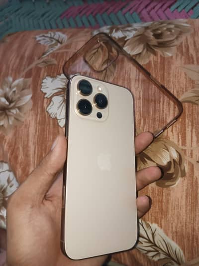 Apple iPhone 16 Pro Max 10/10 in excellent condition.  • Storage: 256GB