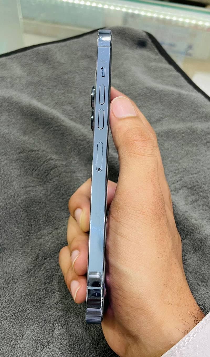 iphone 13 pro max 5
