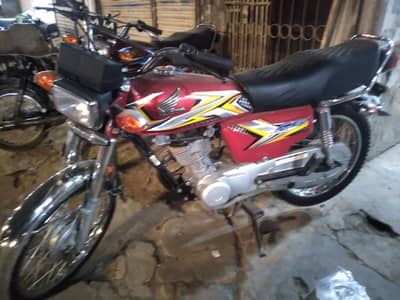 Honda CG 125 (2025)