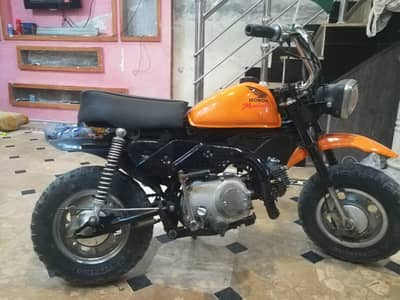 Honda 50cc Monkey
