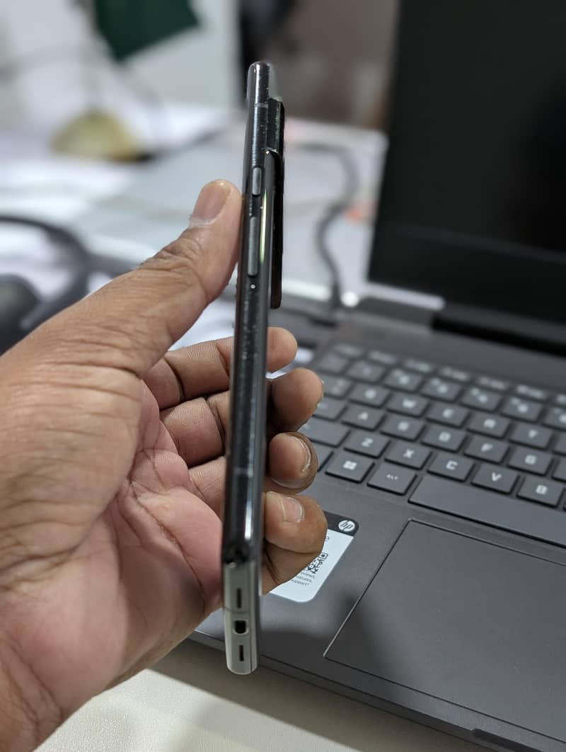 Google Pixel 6 pro 4