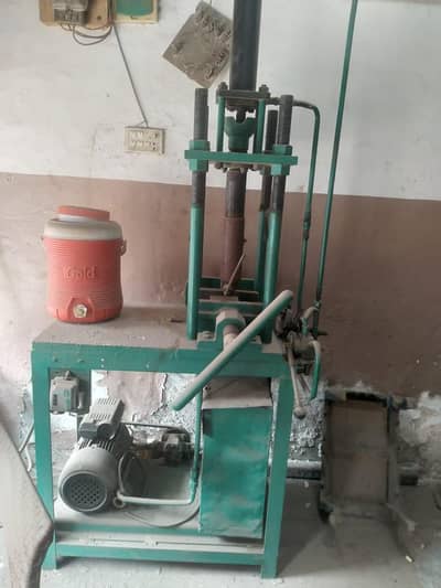 Hydrolic Molding Machine (03120988869)