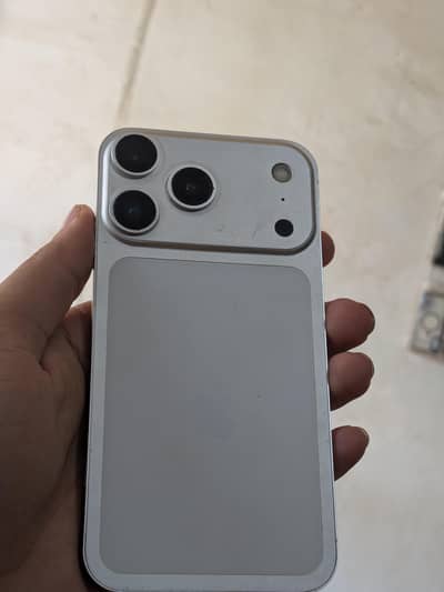 iphone xr convert 17 pro