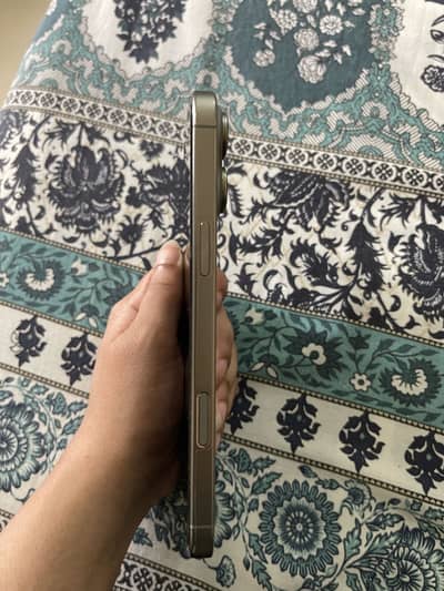 Iphone 16 pro max LL/A variant