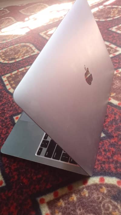 MacBook air M1