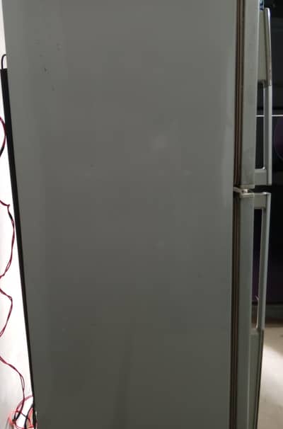 Medium Refrigerator