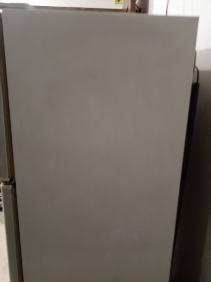 Medium Refrigerator 1