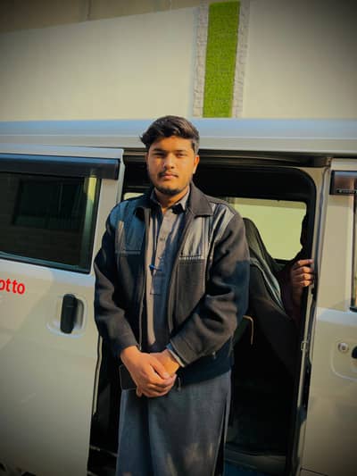 jisko driver chahie mujhse raabta kar le