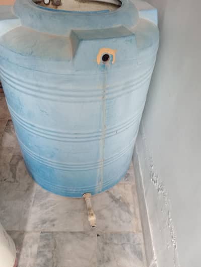 water Tanki 250 Ltr