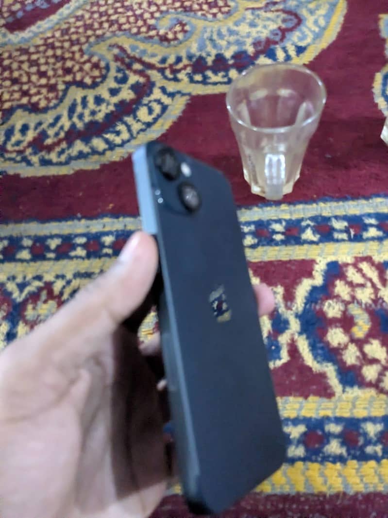 iPhone 13 9