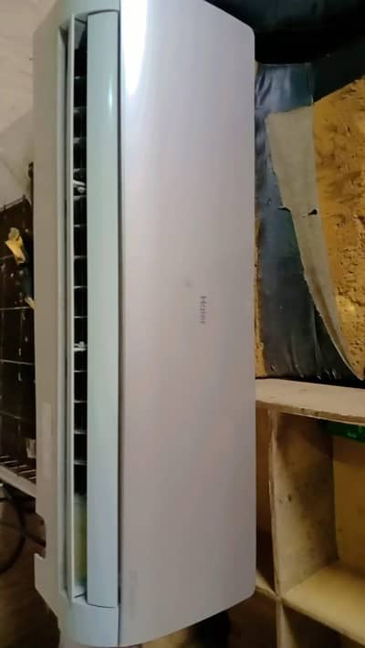 Haier 1.5 Ton DC Inverter AC (Heat & Cool) - Excellent Condition