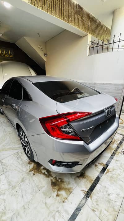 Civic ug 1.8 2018