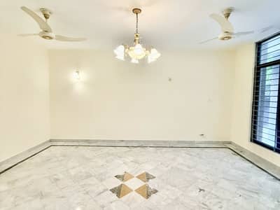5 Bed Full House for Rent in F-8 Islamabad | Neat & Clean | Prime Location