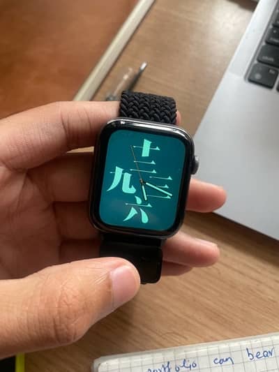 Apple Watch Series 5 - 44mm Grey