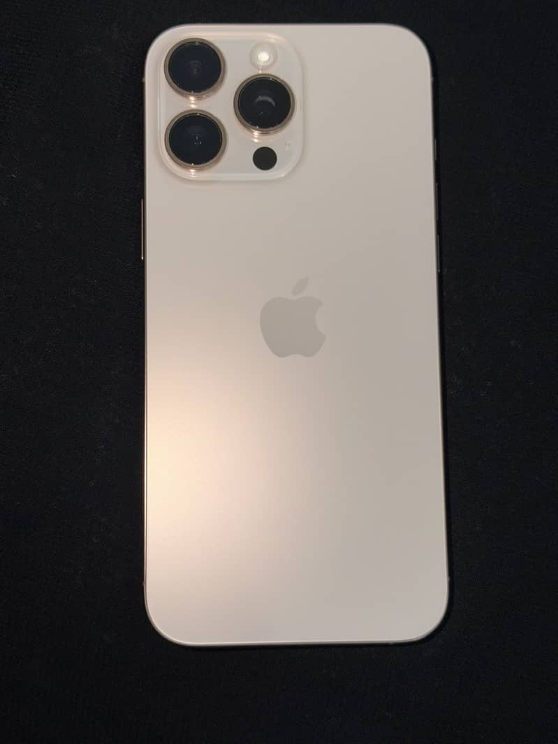 Iphone 16 pro max 7