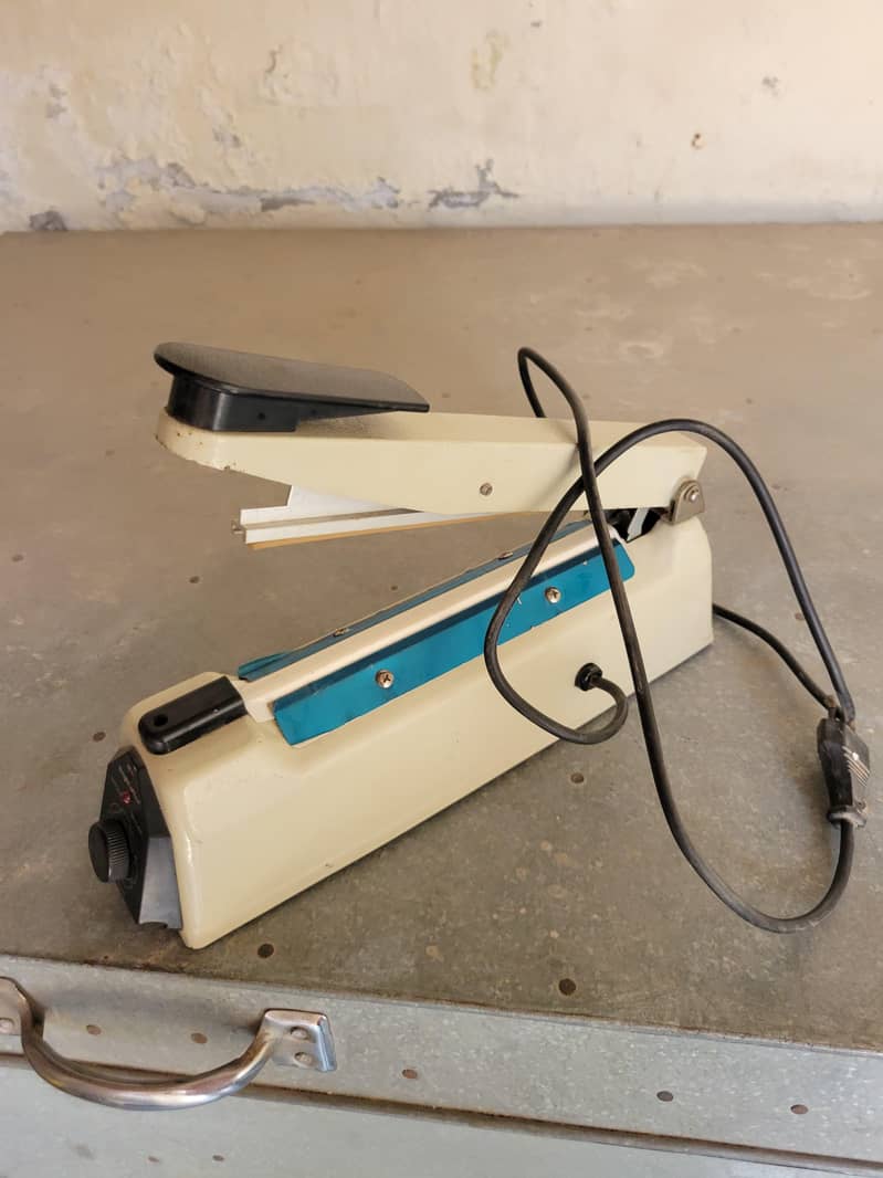 Impulse sealer 6