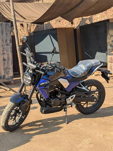 Super Star 200cc (2026 Model) – Brand New Condition, Only 1,100 KM