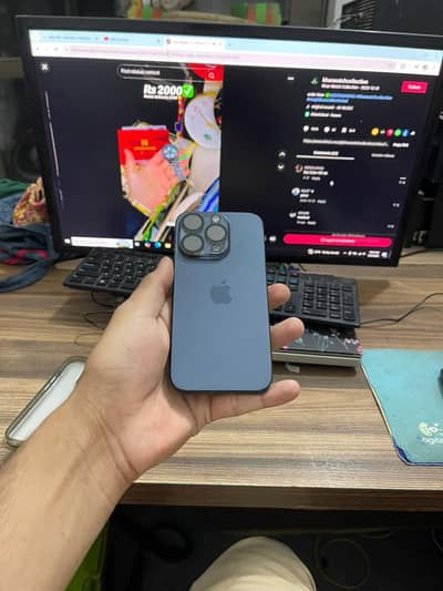 15 iphone 15 pro 10/10 condition. Never used