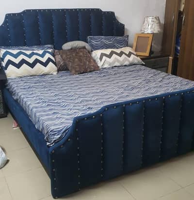 King Size  Bed, 6" Mattress, Side Tables