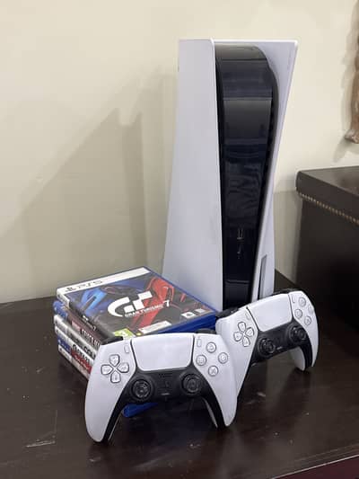 Used PS5 Disc Edition + 2 Controllers + 6 Games Perfect Condition