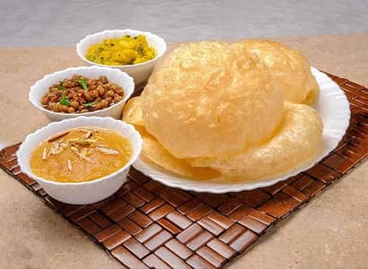 Halwa Puri Ustad aur 1 Halper ki zarort hai