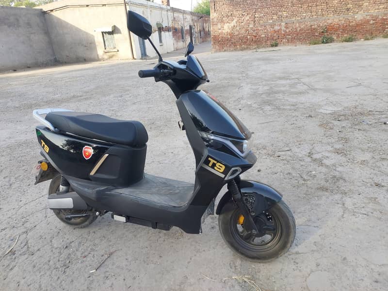scooty 2