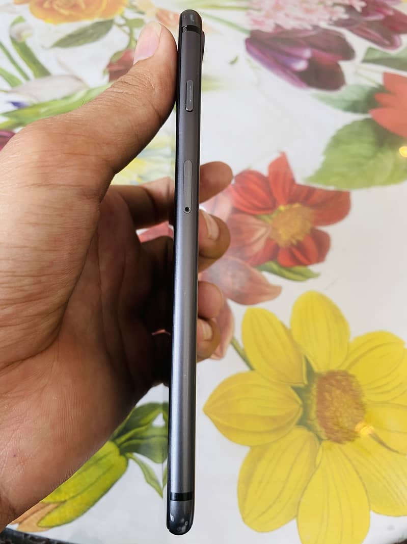 iPhone 8plus 2