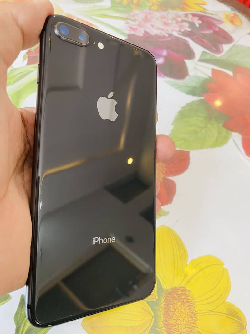 iPhone 8plus 4