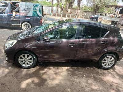 Toyota aqua 2014 2017  good conditions