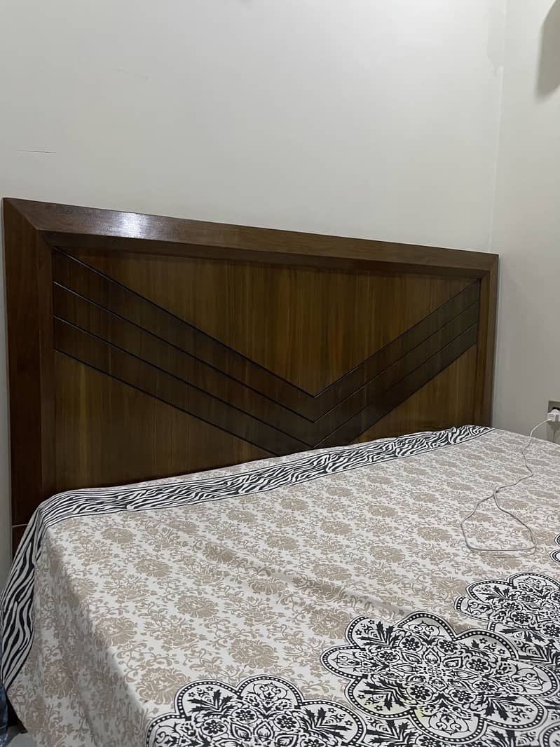 Bed set without mattress 0