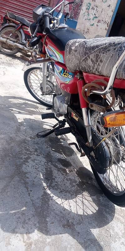 Honda CD 70 2024 model all Punjab number km drive 9100