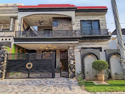 Good Location 10 Marla House Available In Garden Town Phase 3 - Block B For Sale