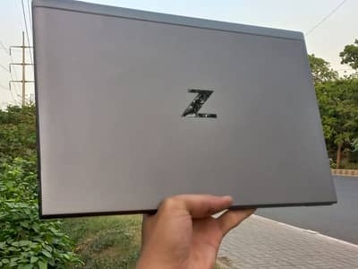 Hp Zbook Firefly G8 Workstation Core i7 11th gen 4gb Nvidia Touch 15.6