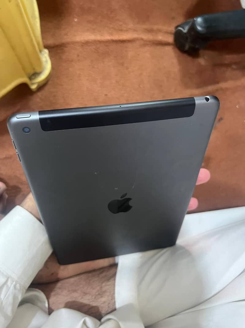 Ipad 7 generation sim time available 2