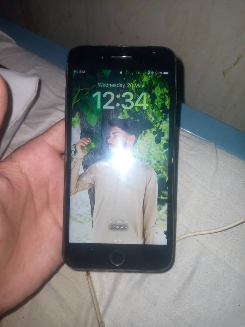 Apple iPhone 8 Plus 8