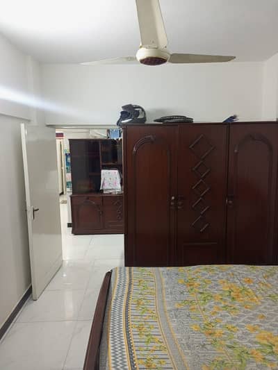 Flat for sale  Gulshan block 11 Unique complex 2 bed lounge Ist floor 750 sqfeet Leased 24 hours light and water available Nipa to alladin park Rashid minhas road Demand 75 lac *Code(16461)*